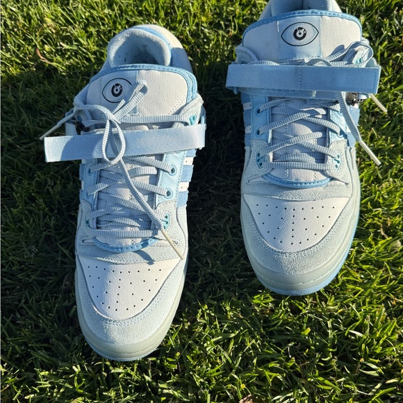 adidas x Bad Bunny Forum Buckle Low ‘Blue Tint’ - Picture 3 of 9